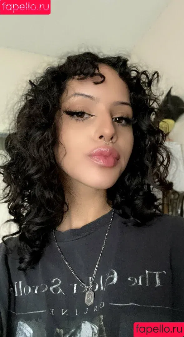 / beautiful.lightskins / light skin / lightskin / mixed black & white girl Onlyfans Photo Gallery 