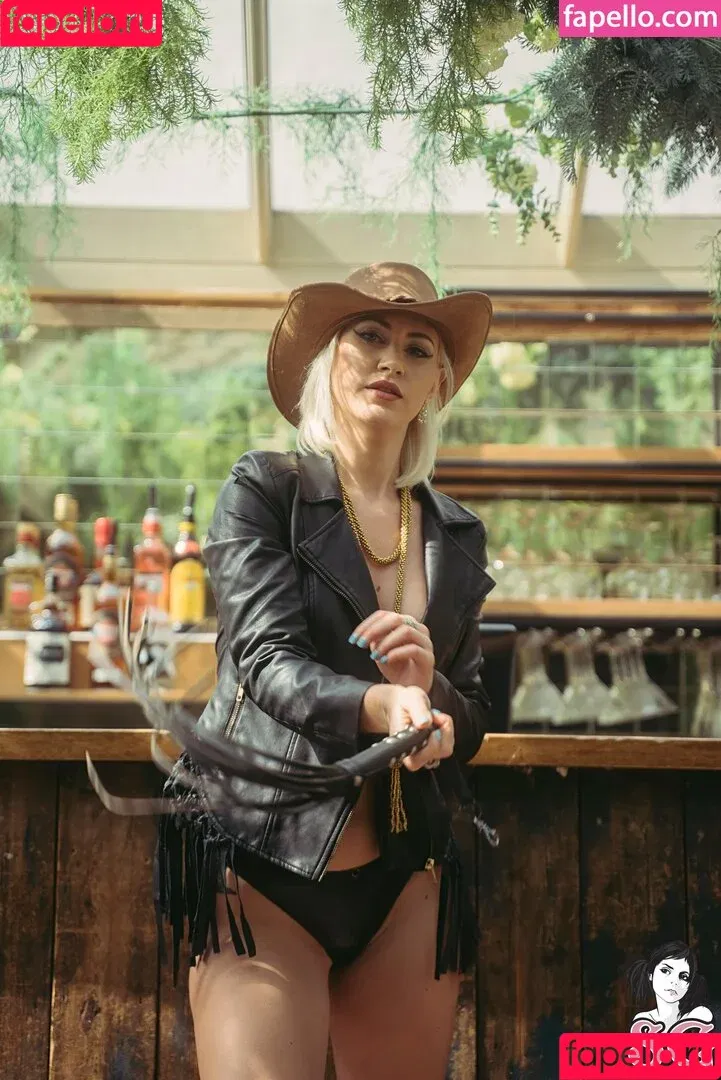 Vampairy / vampairy1 / vampairy_ / vampairysam Onlyfans Photo Gallery 