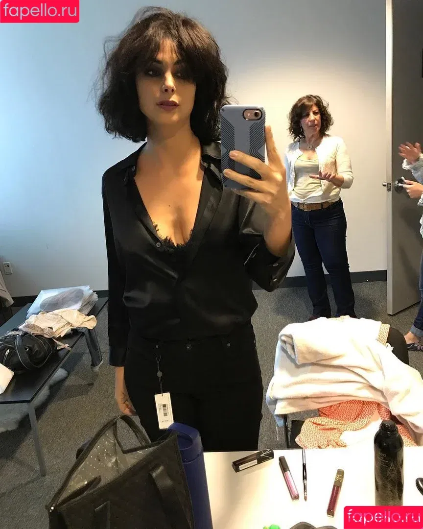 Morena Baccarin / morenabaccarin Onlyfans Photo Gallery 