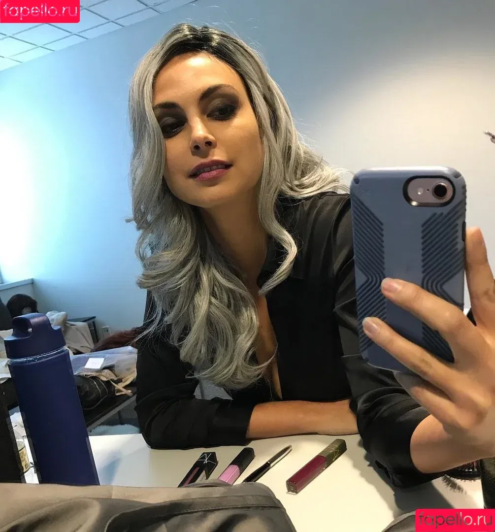 Morena Baccarin / morenabaccarin Onlyfans Photo Gallery 