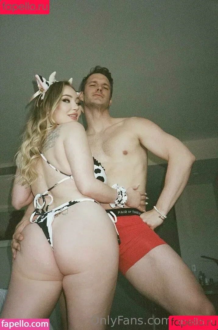 Aria_six / Ariasix Onlyfans Photo Gallery 