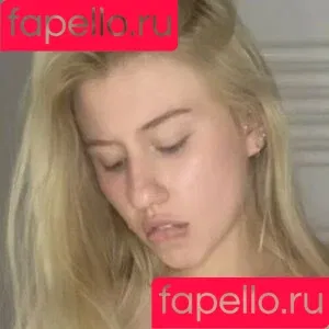 1sabella / Isabella / themiaisabella Onlyfans Photo Gallery 