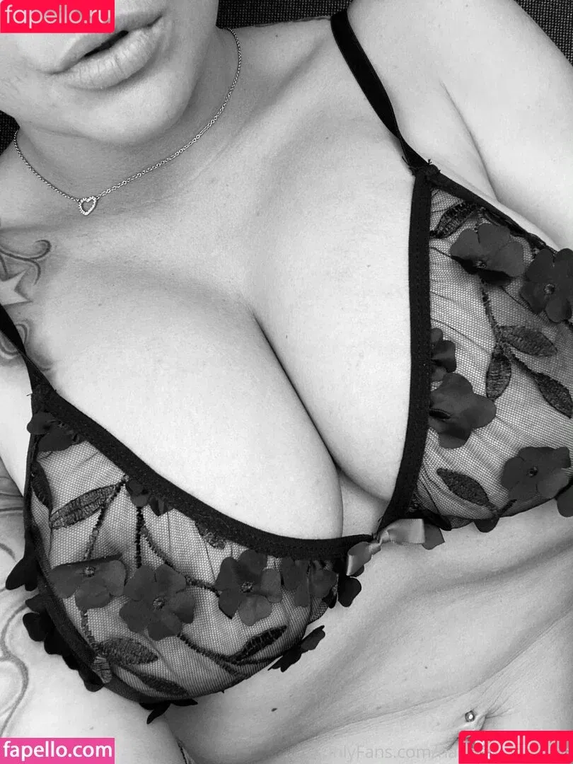 naughty_girl-free / naughty_girl2335 Onlyfans Photo Gallery 