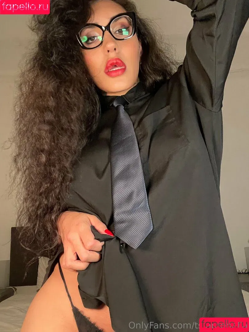 Ts.antonella / soyantonellag / ts_antonella Onlyfans Photo Gallery 