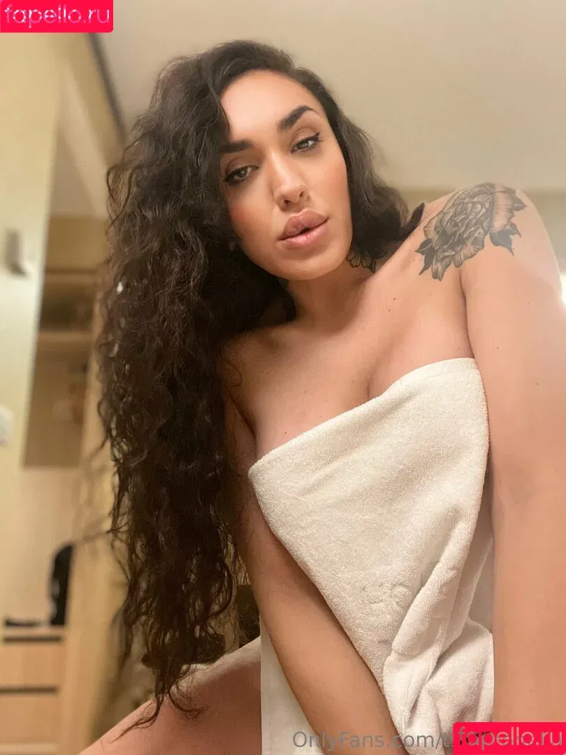 Ts.antonella / soyantonellag / ts_antonella Onlyfans Photo Gallery 