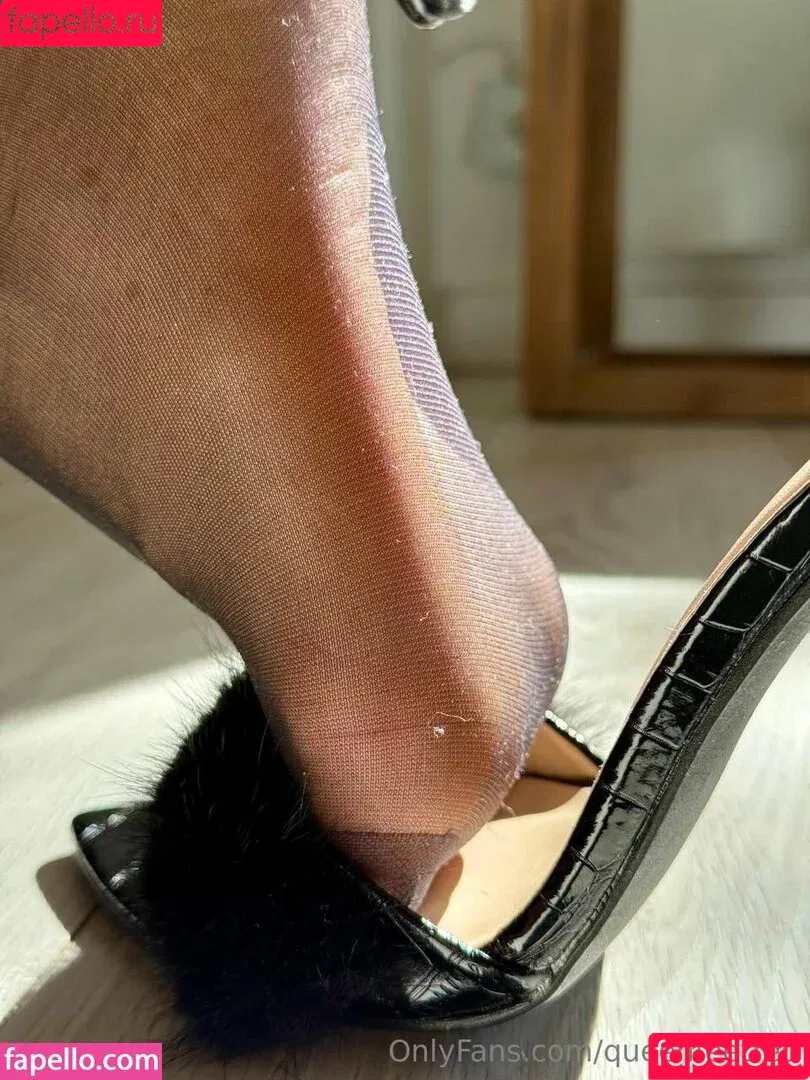 queenfeetred / queenfeetred_3 Onlyfans Photo Gallery 