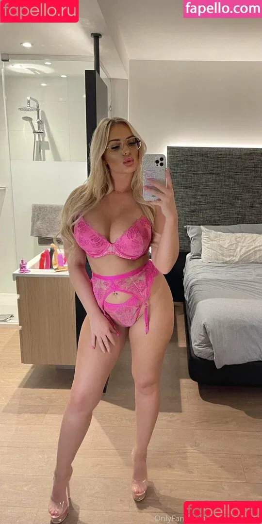 lilly_lolitaa / young_charliey / youngcharleyy Onlyfans Photo Gallery 