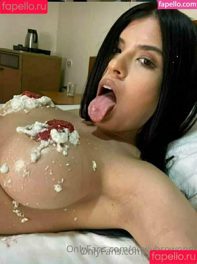 emilybrownnn / emilybrownnnn Onlyfans Photo Gallery 
