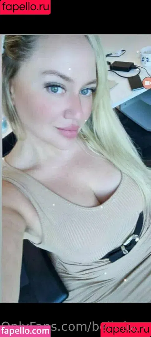 bellafooxy / bellafoxxy Onlyfans Photo Gallery 
