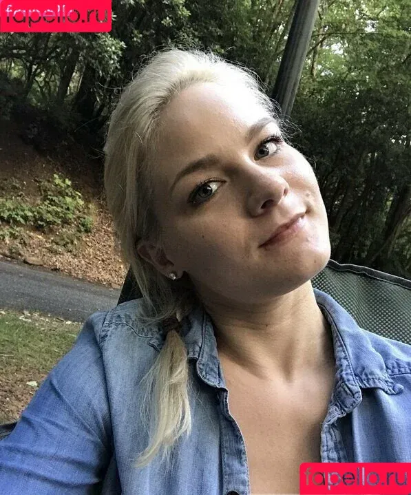 Lisey Sweet / https: / lisey_sweet / theliseysweet Onlyfans Photo Gallery 