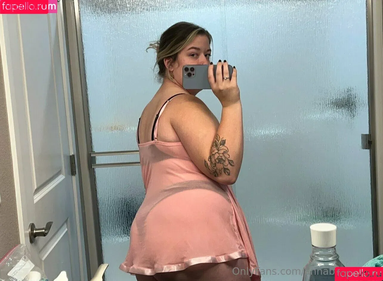 annabellestoes / annabellestoobham Onlyfans Photo Gallery 