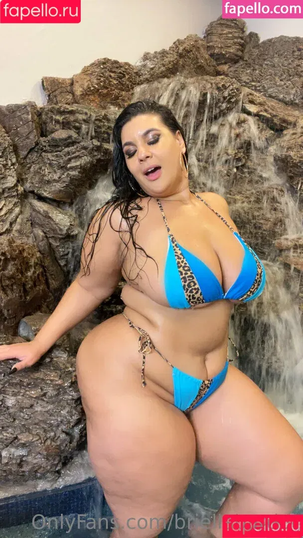 briellabardot / buttercream19 Onlyfans Photo Gallery 