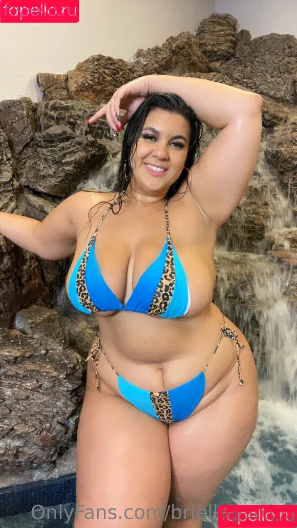 briellabardot / buttercream19 Onlyfans Photo Gallery 