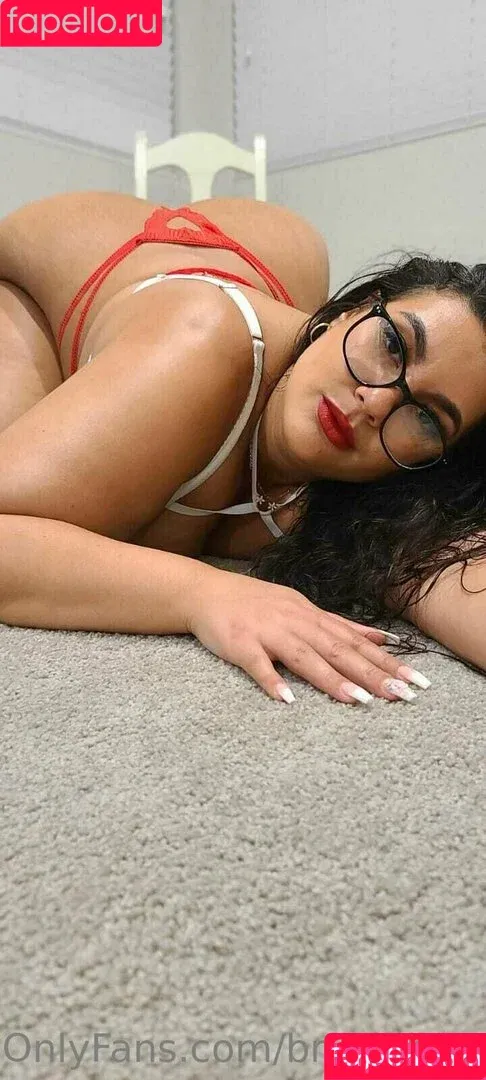 briellabardot / buttercream19 Onlyfans Photo Gallery 