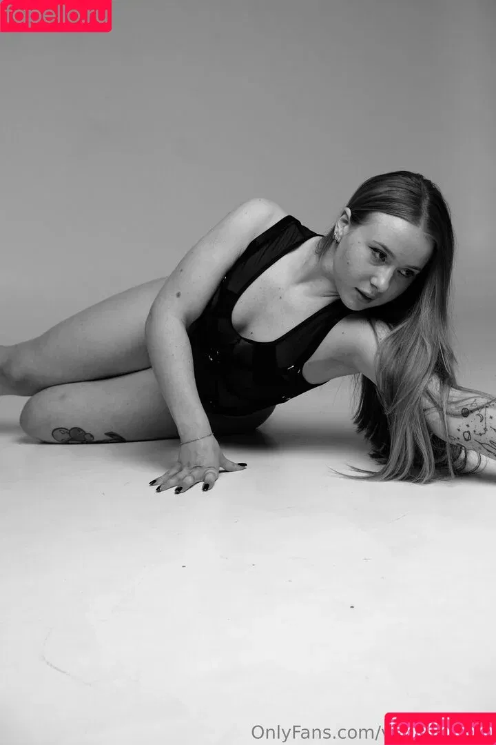 Nymphet / carolllfly / enchantingdora / virgin_desire / virgin_desire69 Onlyfans Photo Gallery 