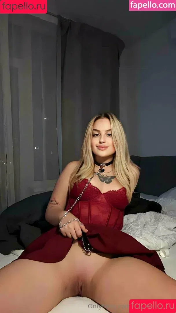 Nymphet / carolllfly / enchantingdora / virgin_desire / virgin_desire69 Onlyfans Photo Gallery 