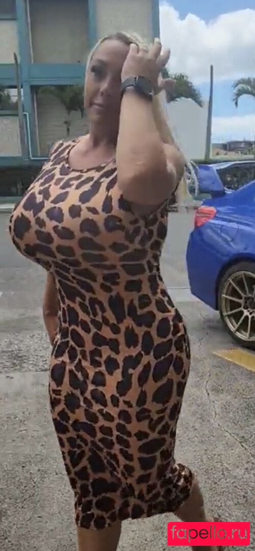 MrsPineappleGS Nude Onlyfans Photo 16