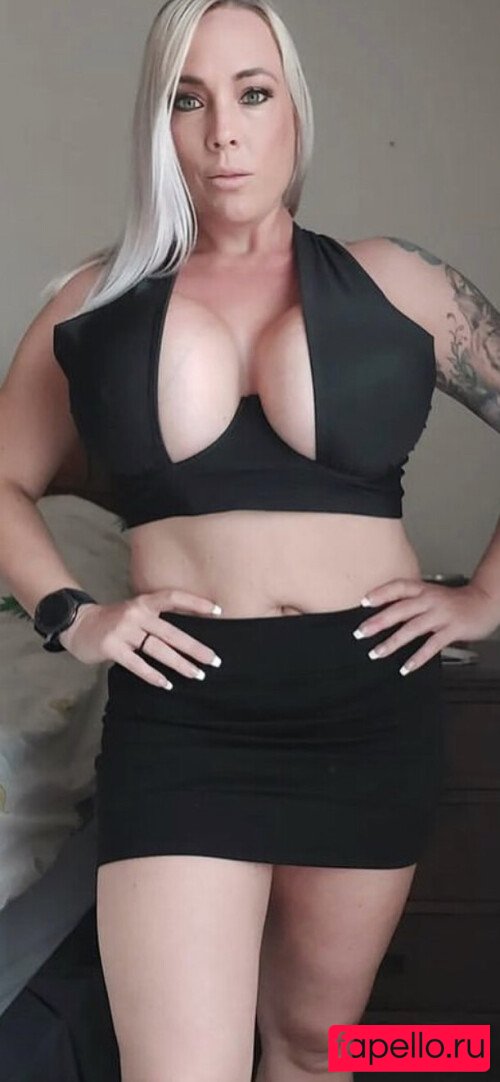 MrsPineappleGS Nude Onlyfans Photo 7