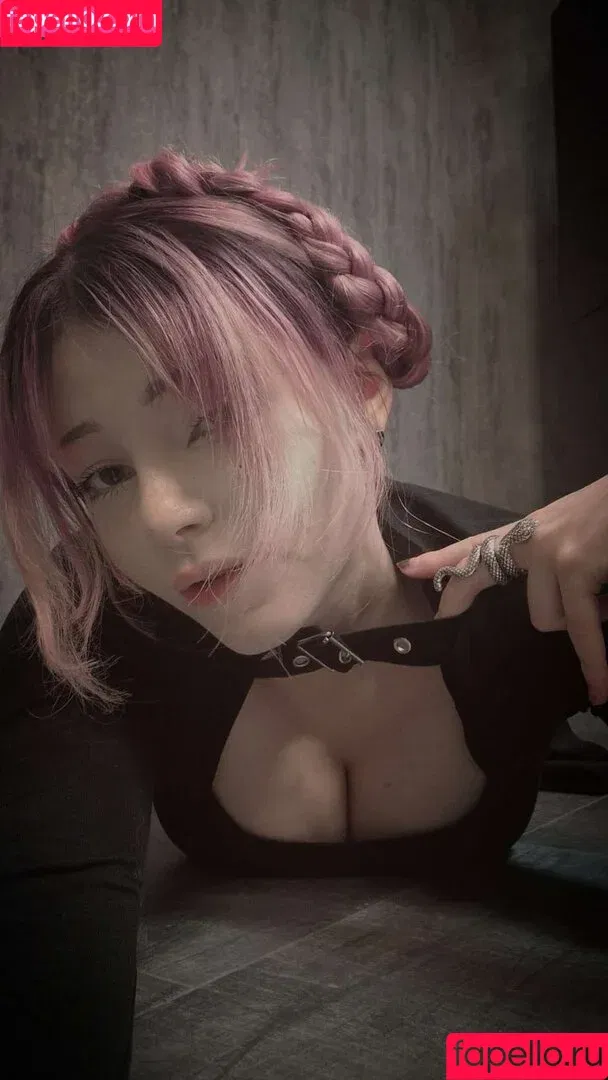 Linaneyeon / neponiru Onlyfans Photo Gallery 