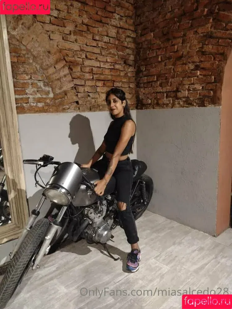 miasalcedo28 / miasalcedo_ Onlyfans Photo Gallery 