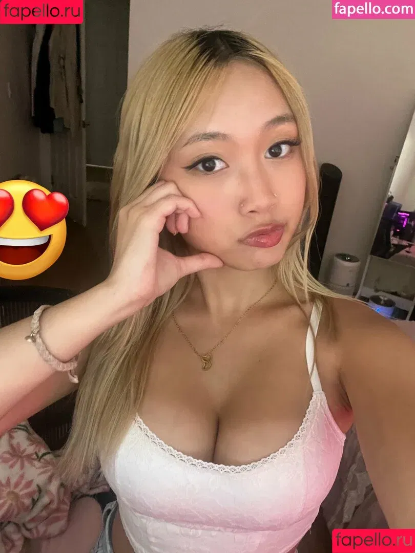 Daisee Hue / daisee.hue / ms.daiseeviolet Onlyfans Photo Gallery 