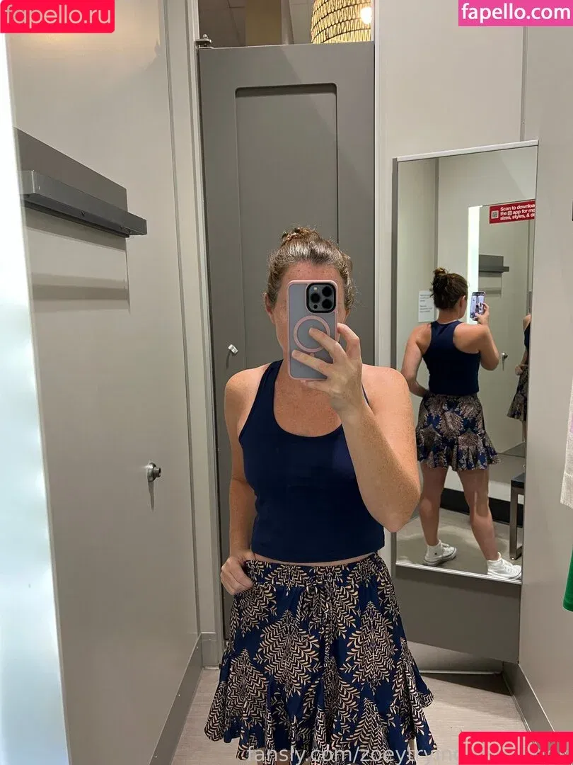 robdeanhoskins / zoeytryingnewthings Onlyfans Photo Gallery 