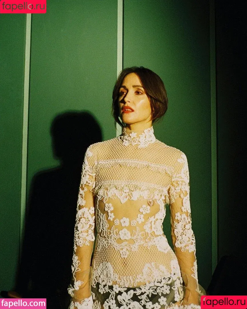 Rose Byrne / fullyrosebyrne Onlyfans Photo Gallery 