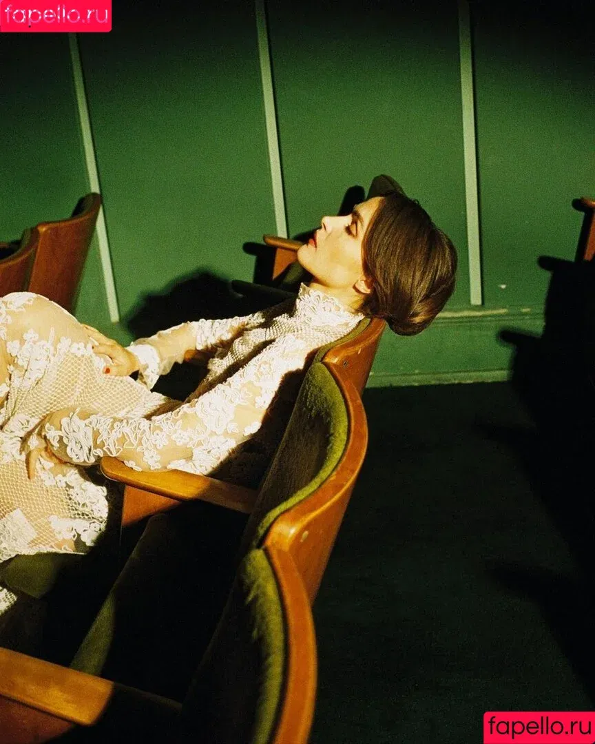 Rose Byrne / fullyrosebyrne Onlyfans Photo Gallery 