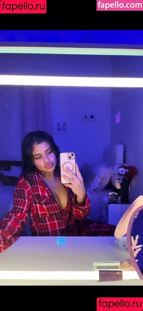 Victoria.Jaimess / tsvictoriajames / vibew.victoria Onlyfans Photo Gallery 