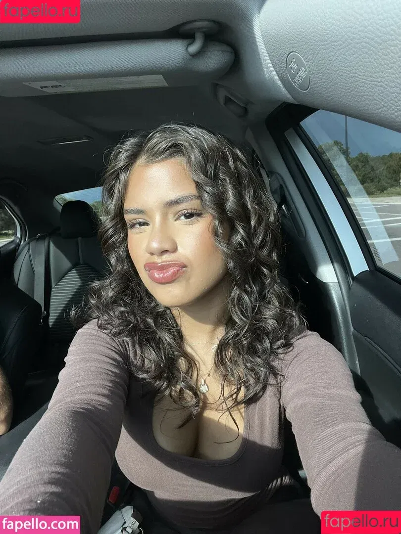 Victoria.Jaimess / tsvictoriajames / vibew.victoria Onlyfans Photo Gallery 