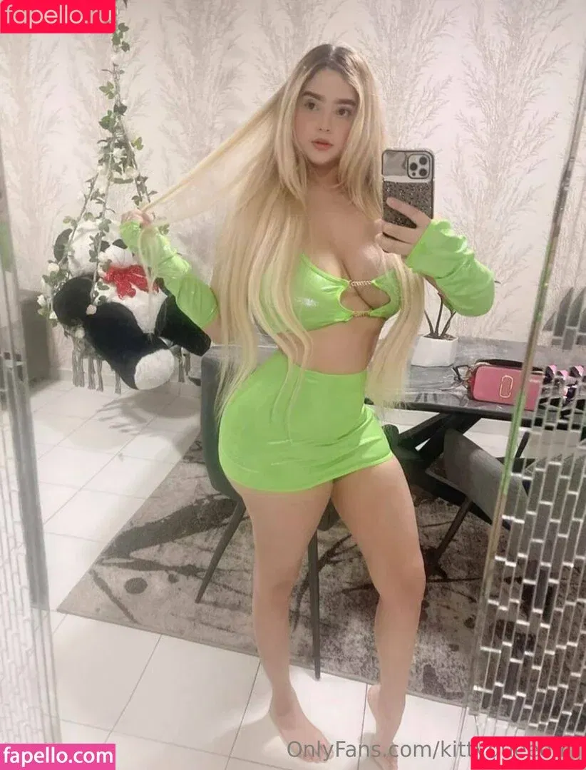 kitttybadofff / kitttykahlo Onlyfans Photo Gallery 