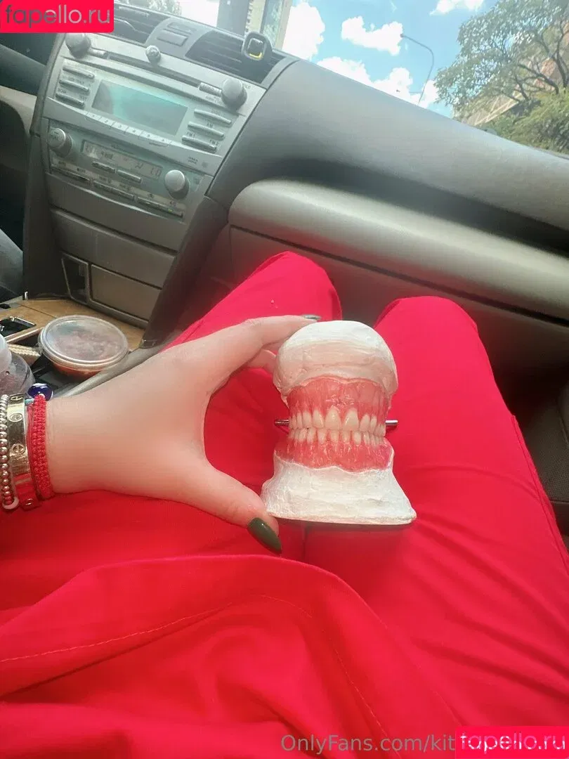 kitttybadofff / kitttykahlo Onlyfans Photo Gallery 