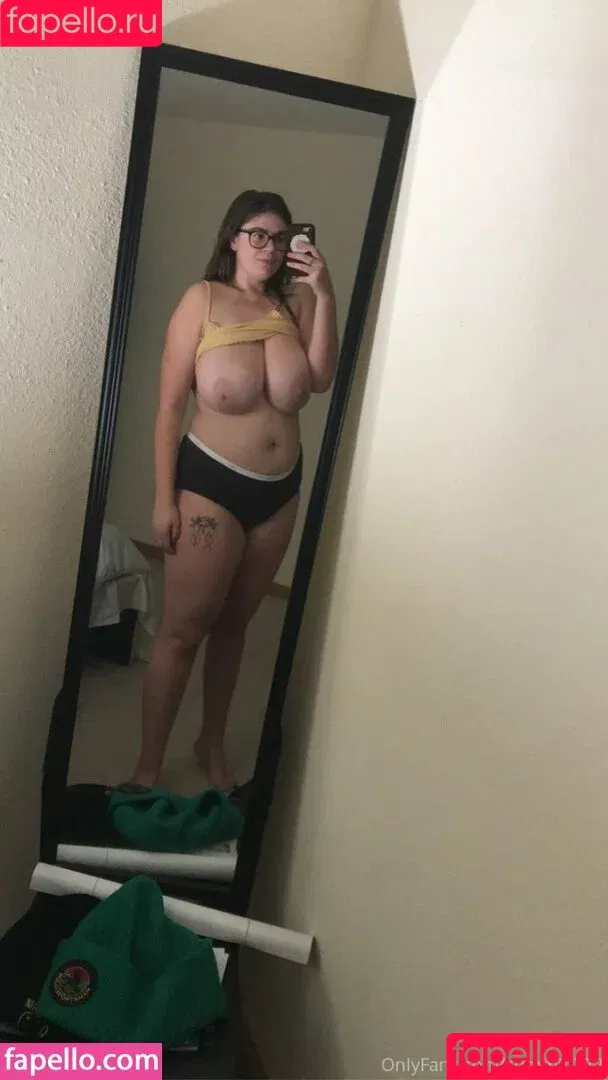 Summie / ssatre / summie222 Onlyfans Photo Gallery 