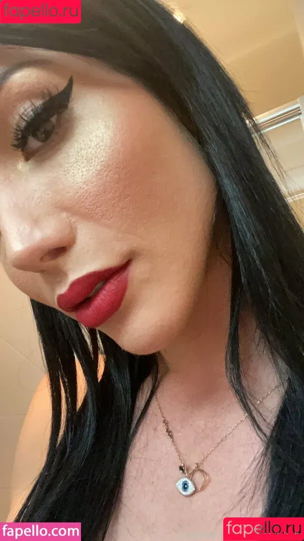 vickytsbr / vivictoria.carvalho Onlyfans Photo Gallery 