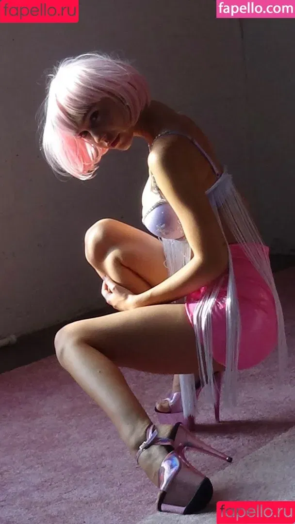 Alexis Ren / alexisren / alexisreng / alexisrenofficial / alexxissren Onlyfans Photo Gallery 