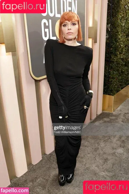 Natasha Lyonne / nlyonne Onlyfans Photo Gallery 