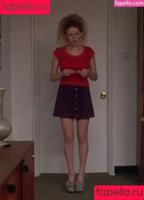 Natasha Lyonne / nlyonne Onlyfans Photo Gallery 