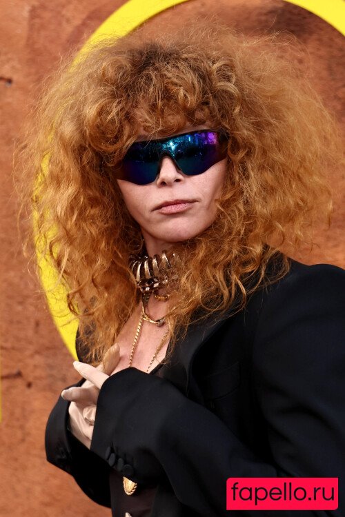 Natasha Lyonne Nude Onlyfans Photo 30