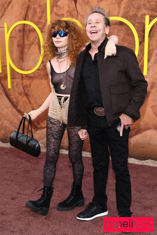 Natasha Lyonne Nude Onlyfans Photo 32