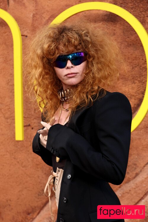 Natasha Lyonne Nude Onlyfans Photo 29