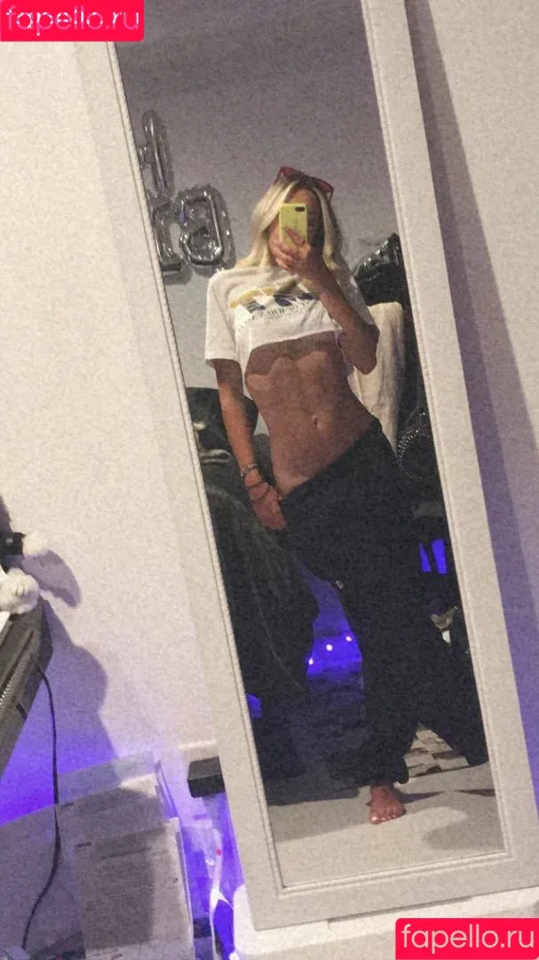 Noah Cyrus / noahcyrus Onlyfans Photo Gallery 