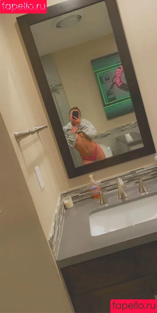 Noah Cyrus / noahcyrus Onlyfans Photo Gallery 