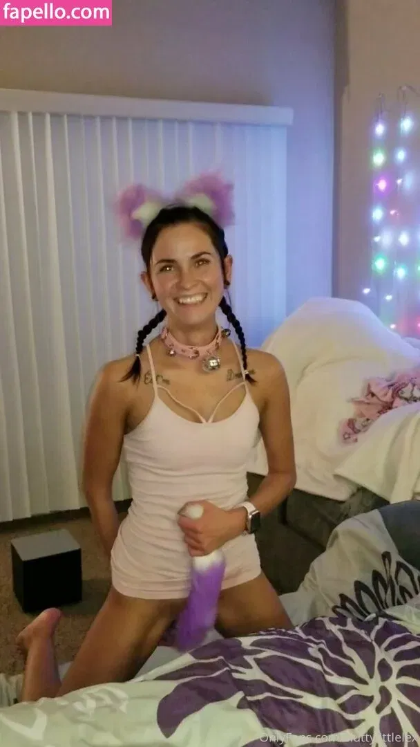 lilbuttlex Onlyfans Photo Gallery 