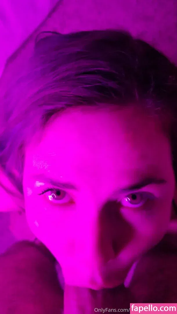 lilbuttlex Onlyfans Photo Gallery 