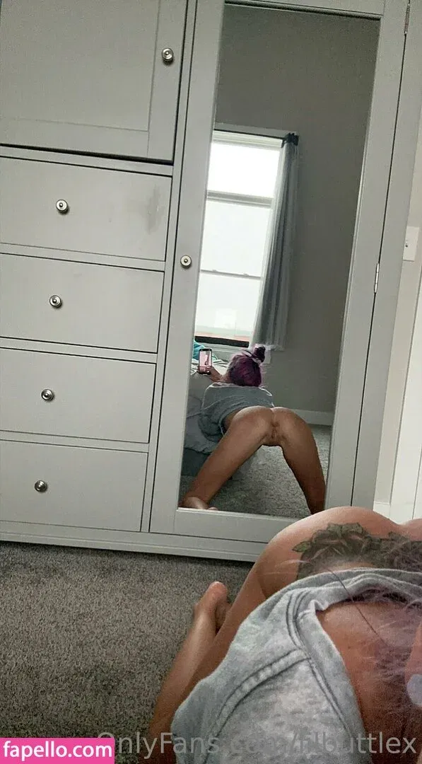 lilbuttlex Onlyfans Photo Gallery 