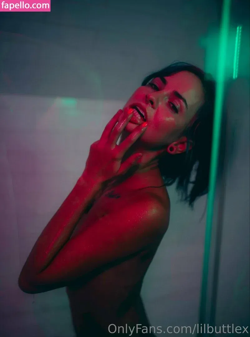 lilbuttlex Onlyfans Photo Gallery 