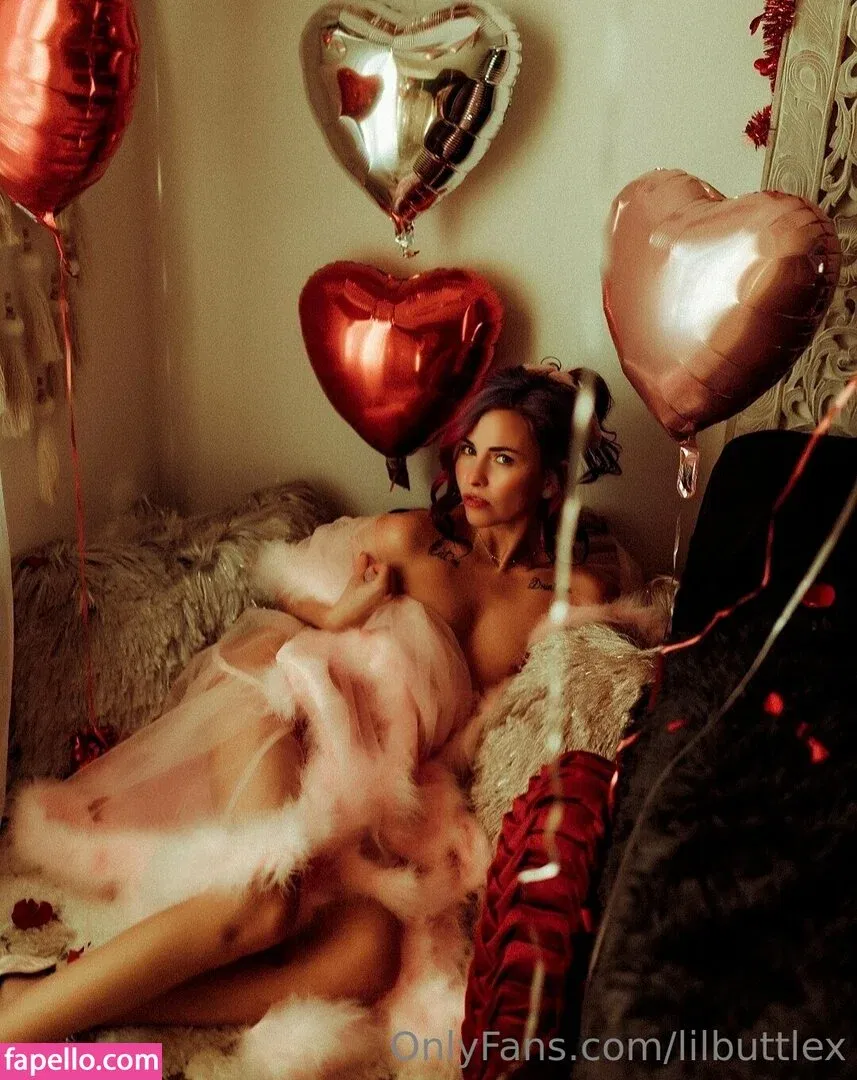 lilbuttlex Onlyfans Photo Gallery 