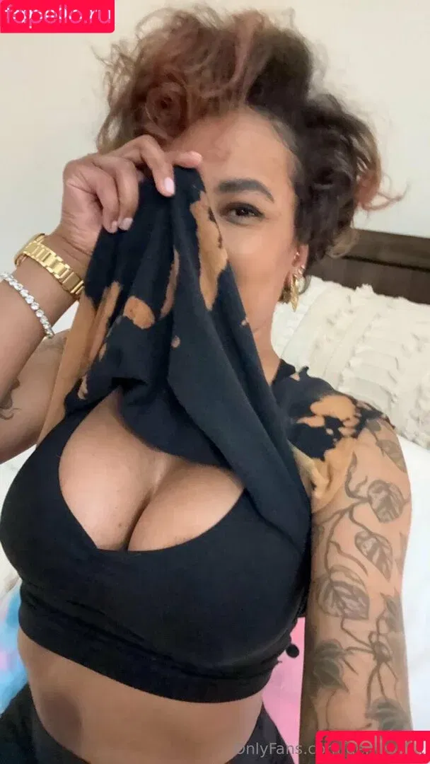 demisutra Onlyfans Photo Gallery 