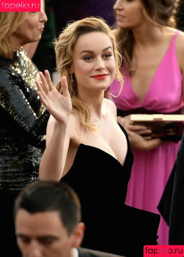 Brie Larson / brielarson Onlyfans Photo Gallery 