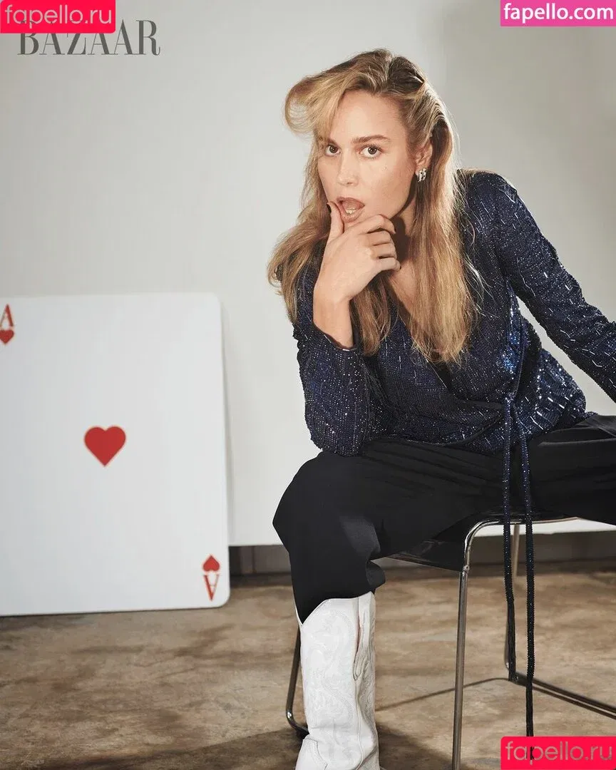 Brie Larson / brielarson Onlyfans Photo Gallery 